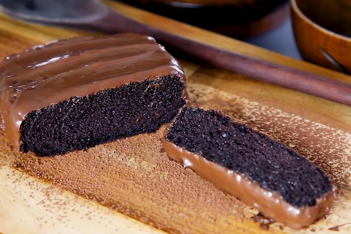 Bolo de Chocolate Sem Farinha e Sem Leite