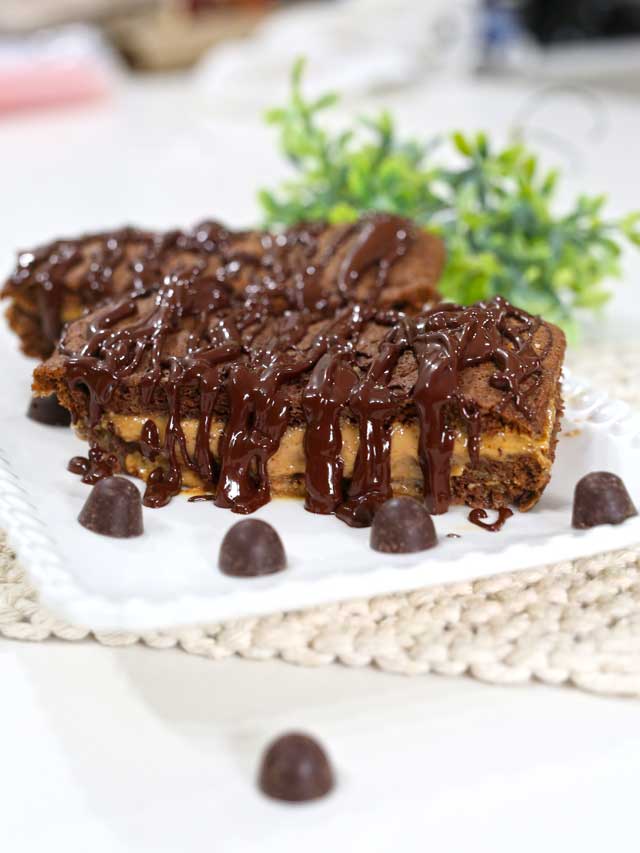 Bolo Sem Forno, sem Açúcar, sem Leite e Farinha - 5 Minutos!