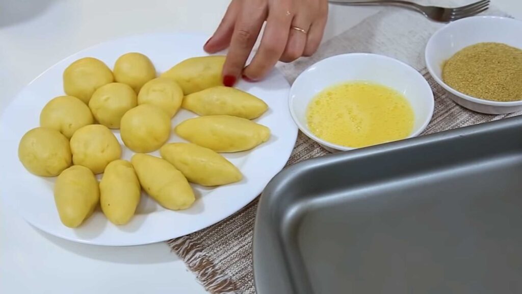 Crocante Bolinho de Mandioca Recheado