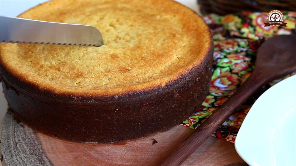 Bolo de Fubá com Queijo