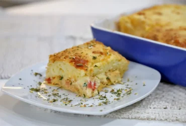 Empadão de frango cremoso